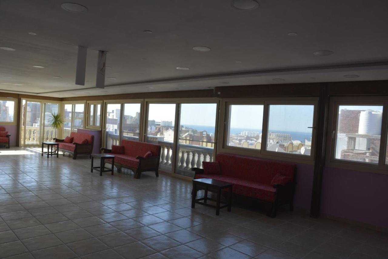 Feel Home Hurghada Bagian luar foto