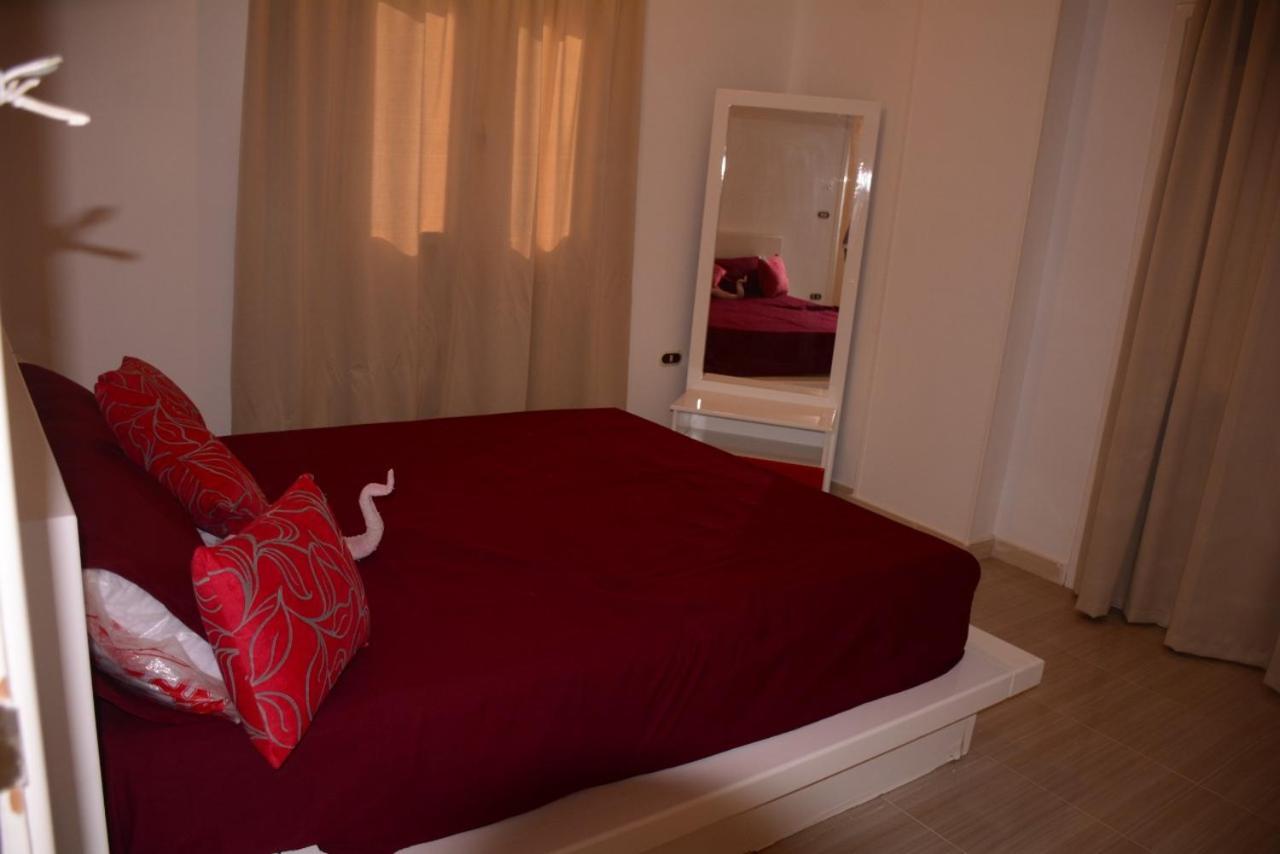 Feel Home Hurghada Bagian luar foto