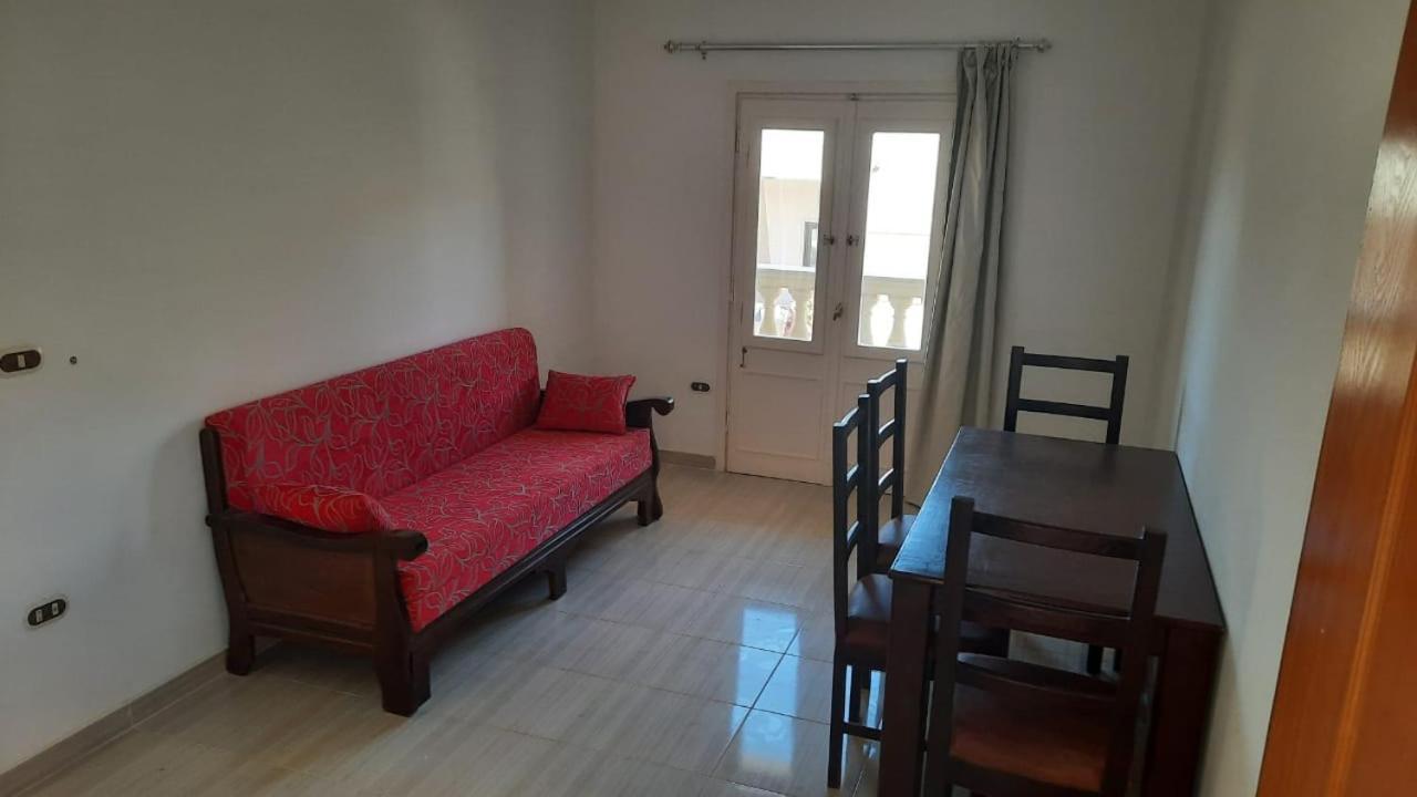 Feel Home Hurghada Bagian luar foto